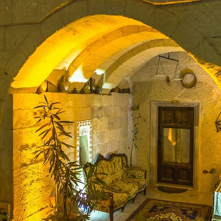 Hidden Cave מלון