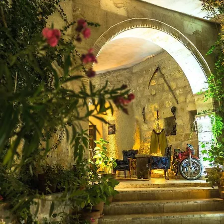 Hidden Cave Hotel 5*