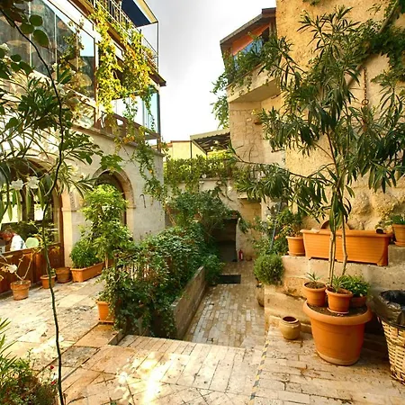 Hidden Cave Hotel 5*