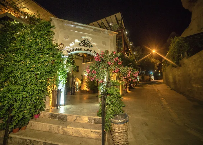 Hidden Cave Hotel 3*