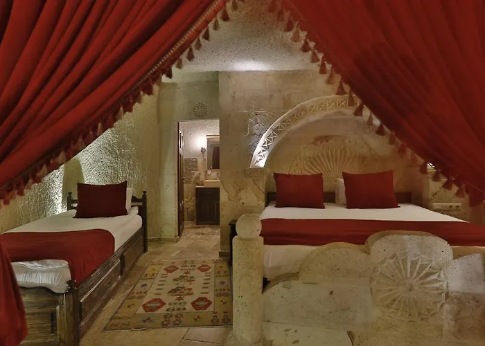 Hidden Cave Hotel 3*